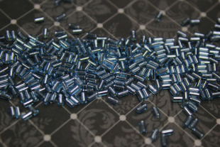 Бисер Япония BUGLE 3мм 10 г 0023 св.голубой